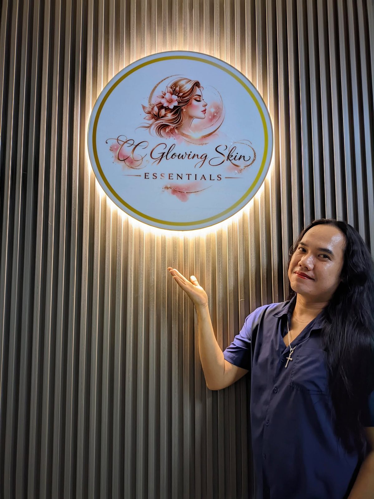 Glowing Skin Essentials — halo-lit logo