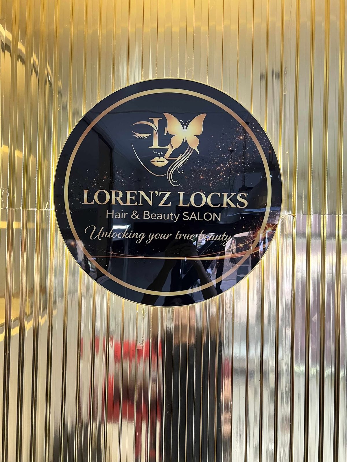 Loren'z Locks Hair & Beauty Salon
