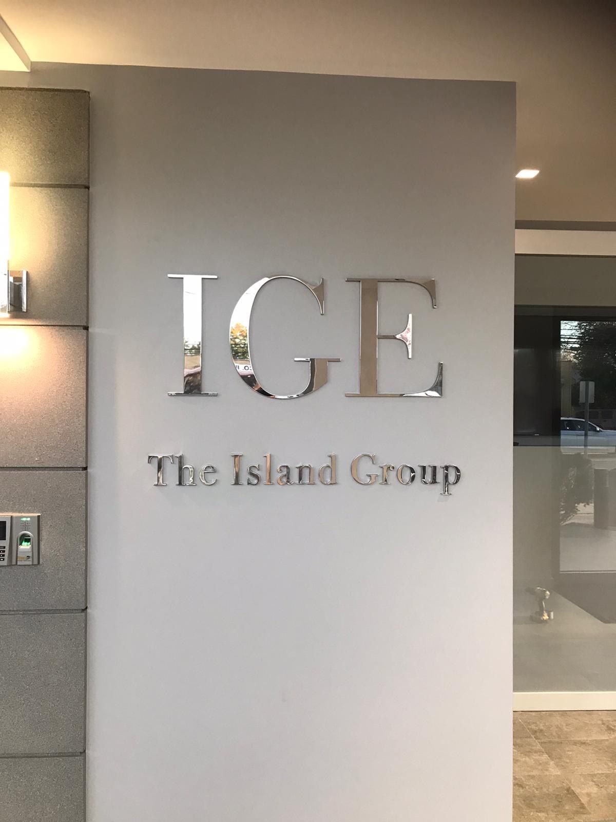IGE The Island Group — mirror inox